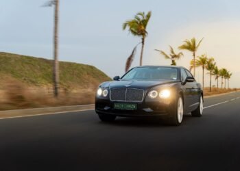 Bentley Flying Spur V8S